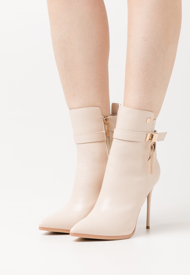 Gabor Ivoire | Talons Classiques Exclusifs